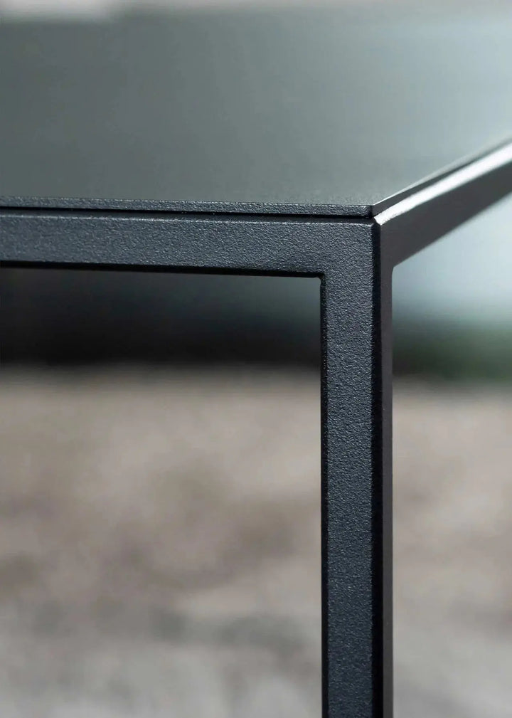 Devana fyrkantigt soffbord i metall