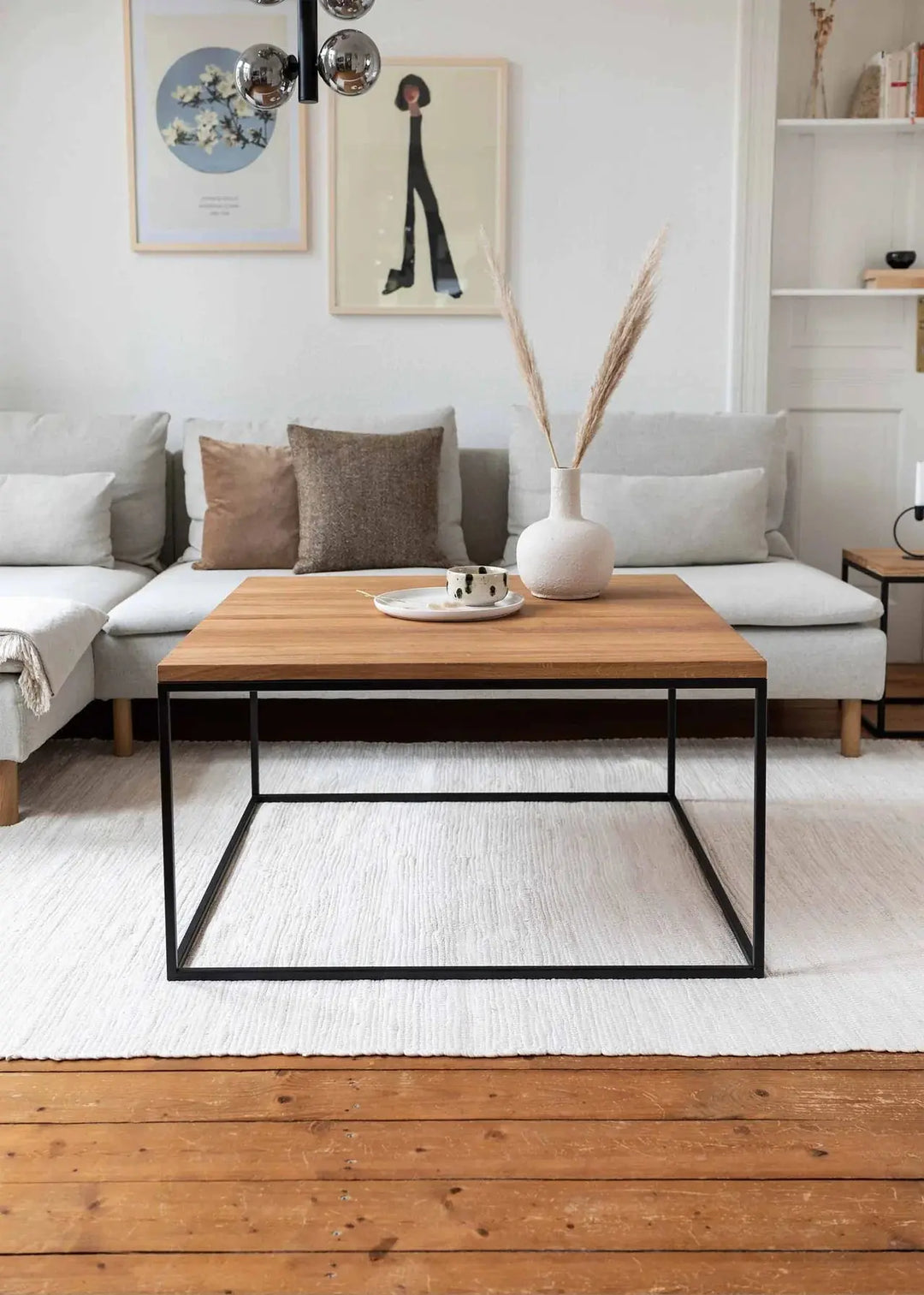 Devana fyrkantigt soffbord i trä