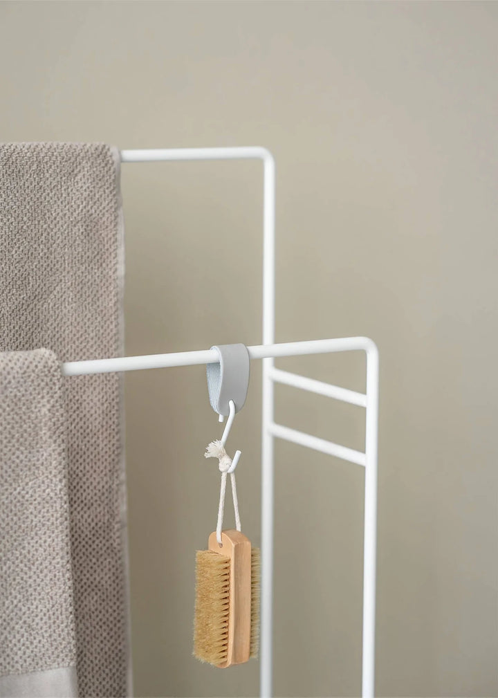 Hvid håndklædeholder