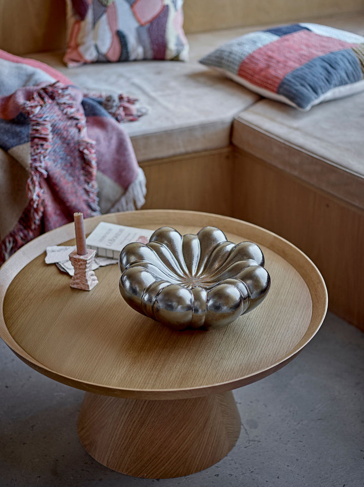 Luana Sofabord, Natur, Eg