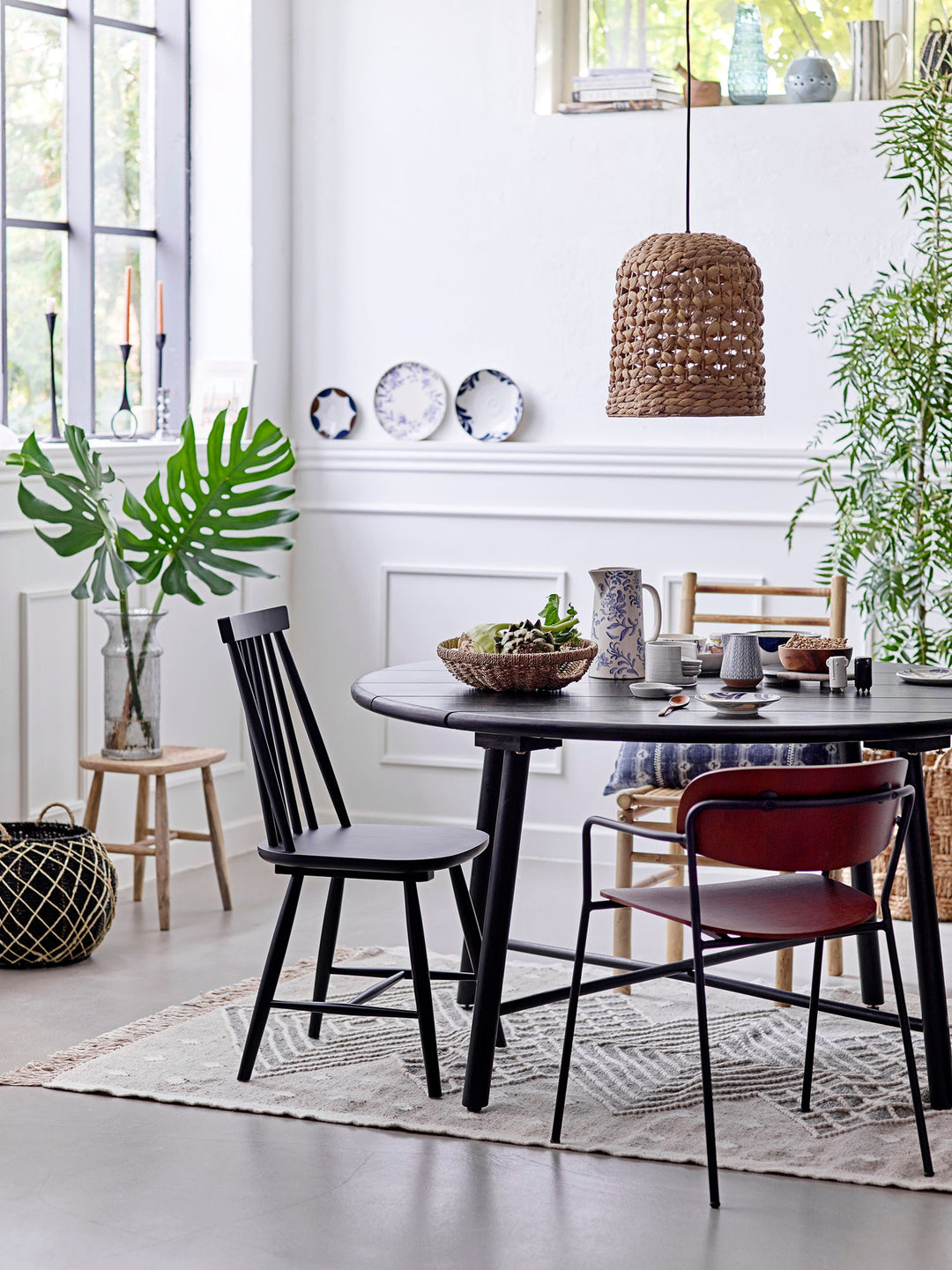 Lope Spisebord, Sort, Akacie