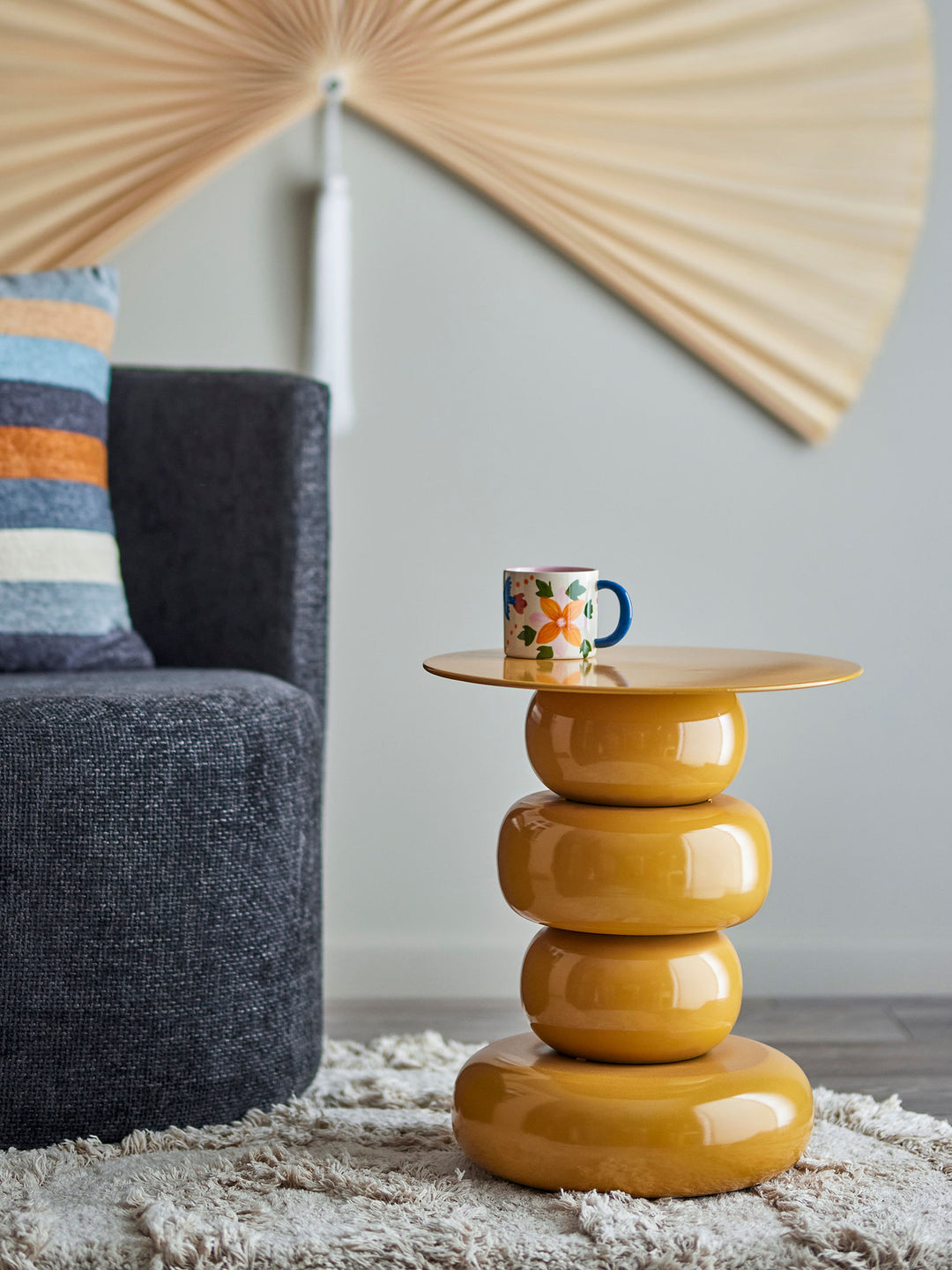 Olonne Sidebord, Gul, Metal