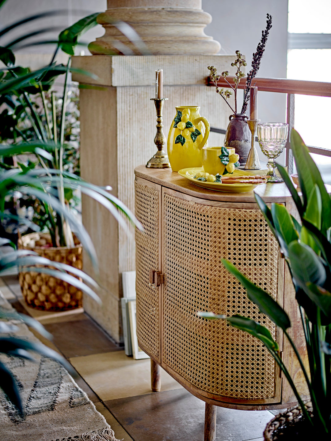 Bandol Skab, Natur, Mango