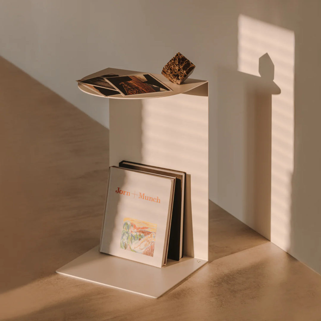 BERLIN bord i hvid – stilrent og minimalistisk bord til små rum