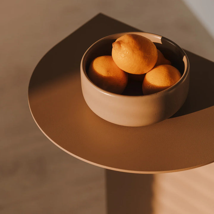 BERLIN bord i moderne boligindretning – registreret design med to anvendelser