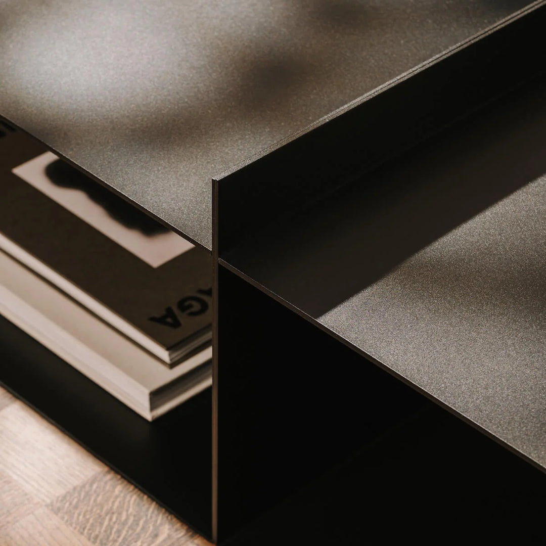 OSLO bord monteret på væg – væghængt opbevaringsmodul i minimalistisk aluminiumsdesign